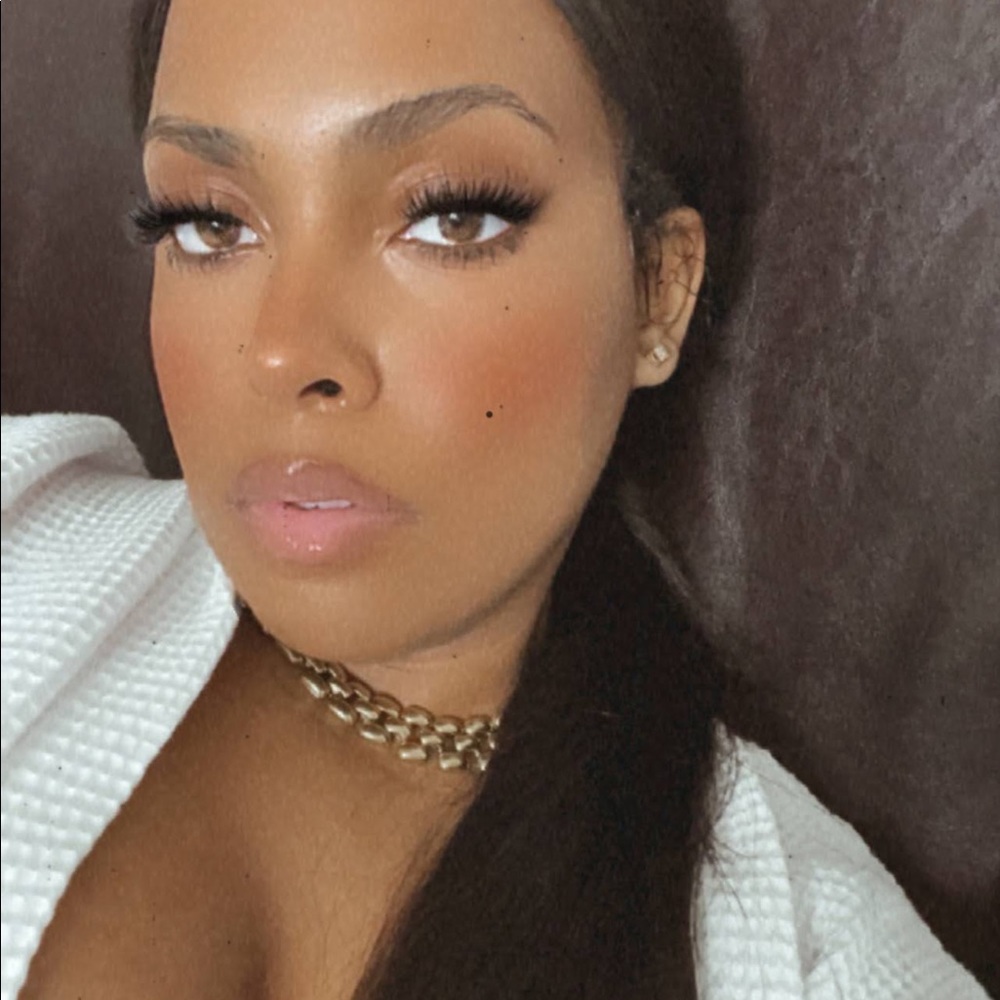 Meet your Posher, Blanco